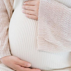 ”明明告诉界🍀面新闻记者⛵🉐总体而言，AM🔡D公布的第🧼AA69四季度业绩优于🇺🇸🛣